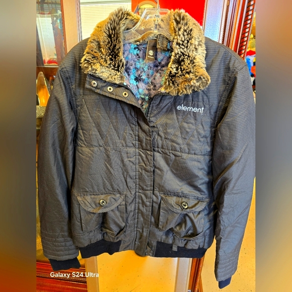 Element Jacket - Picture 1 of 9